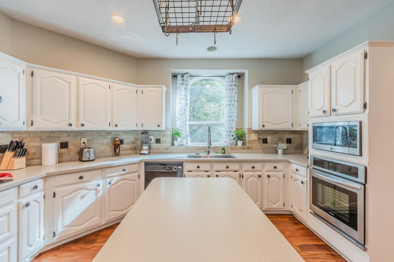 * *Astounding House **Perfect For Family And Friends , Pool , Hot Tub, & Game Room Allen Exterior photo