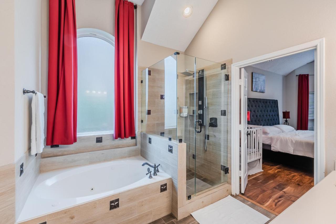 * *Astounding House **Perfect For Family And Friends , Pool , Hot Tub, & Game Room Allen Exterior photo