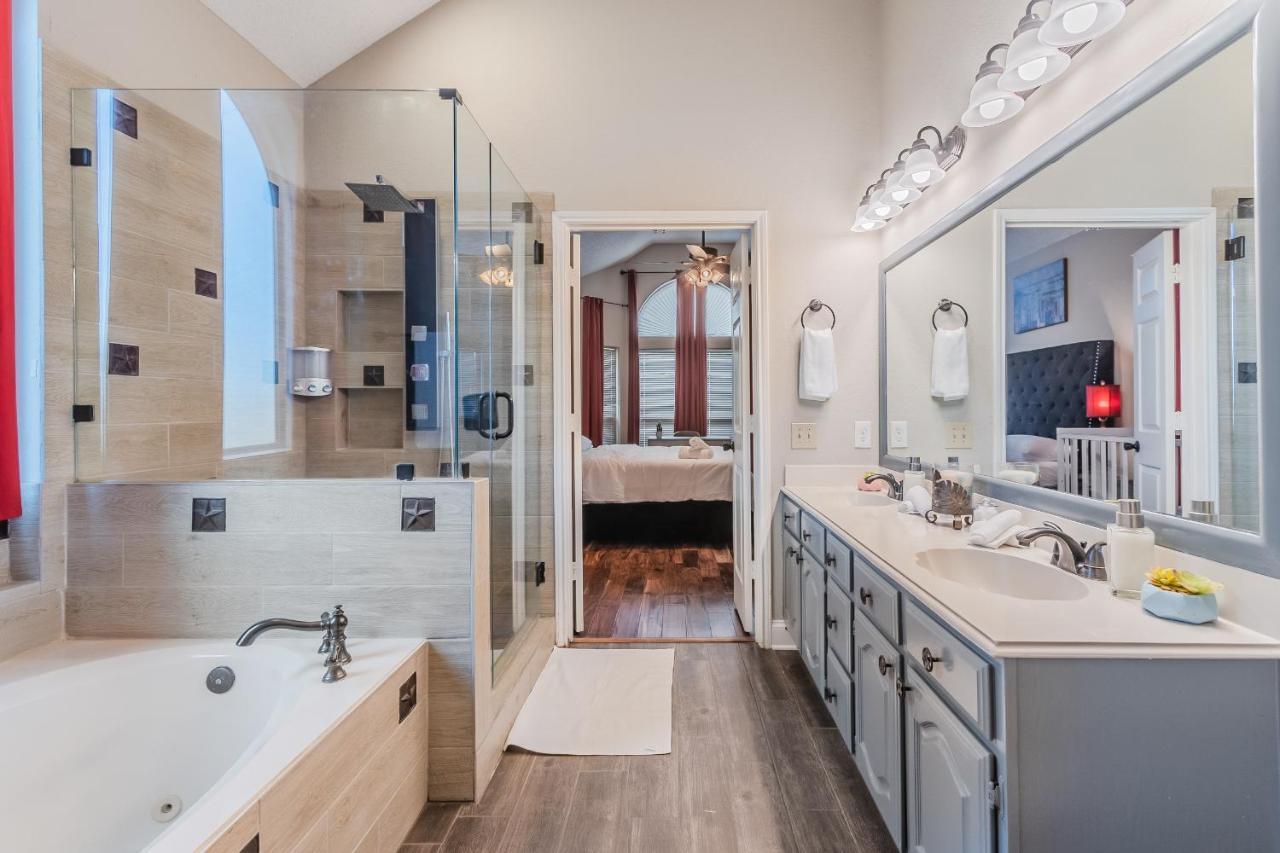 * *Astounding House **Perfect For Family And Friends , Pool , Hot Tub, & Game Room Allen Exterior photo