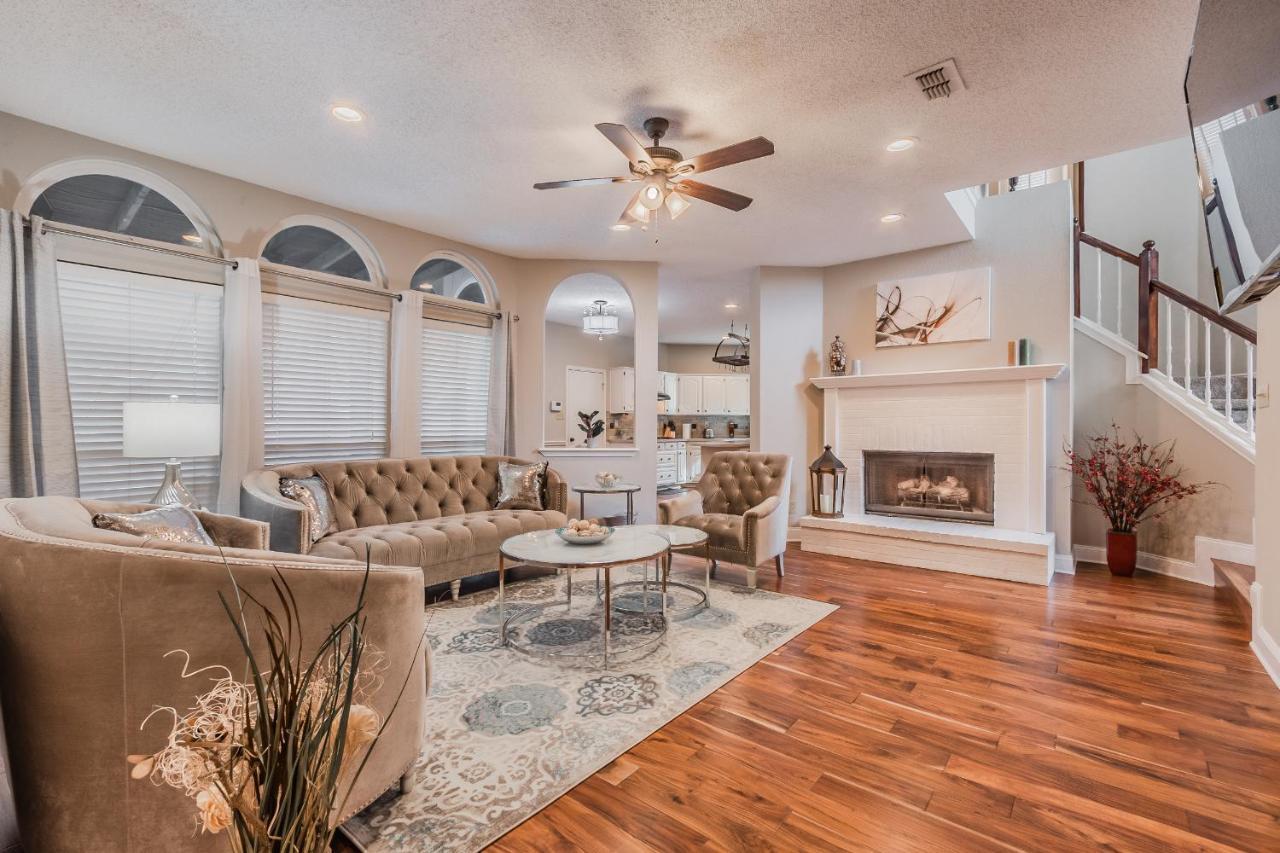 * *Astounding House **Perfect For Family And Friends , Pool , Hot Tub, & Game Room Allen Exterior photo