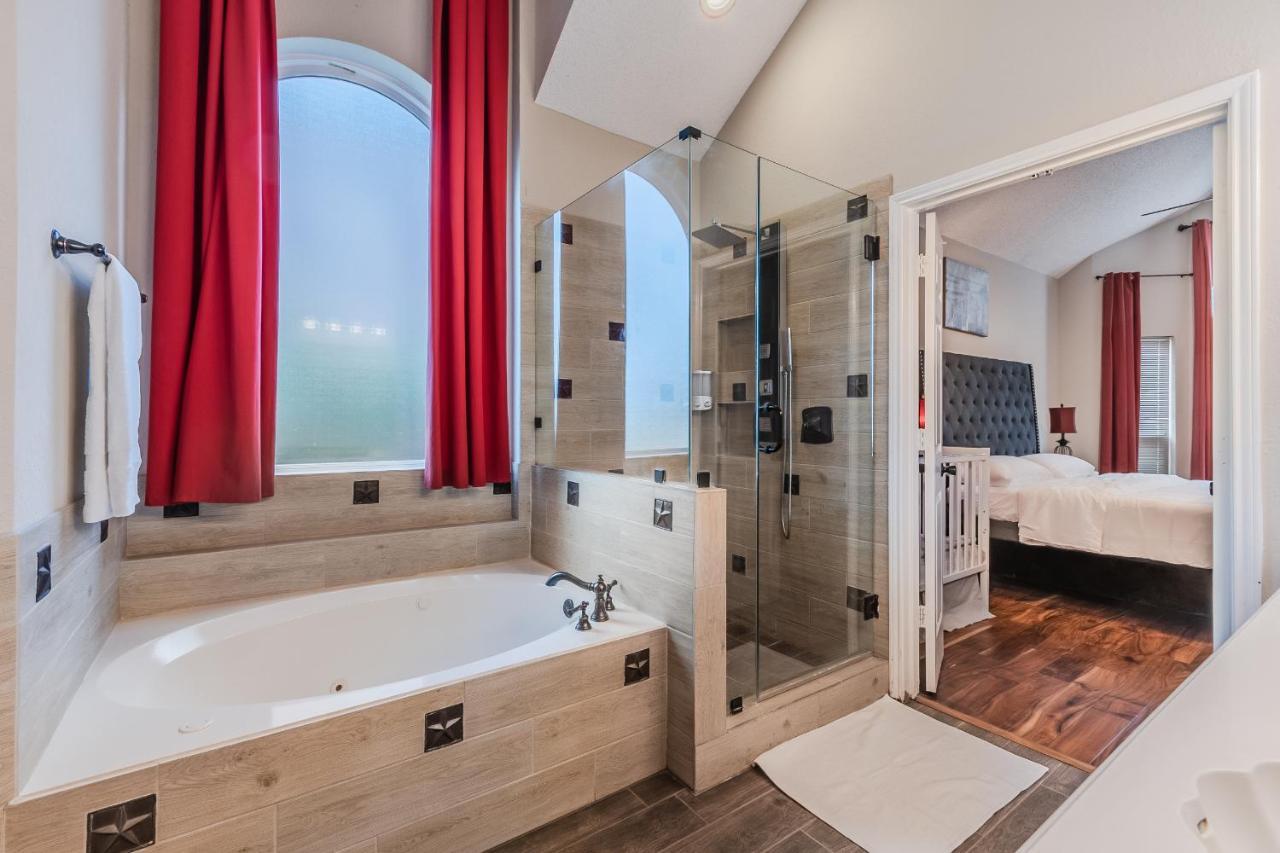 * *Astounding House **Perfect For Family And Friends , Pool , Hot Tub, & Game Room Allen Exterior photo